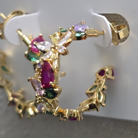 Kate Spade Greenhouse Floral Hoops - Picture 5 of 6